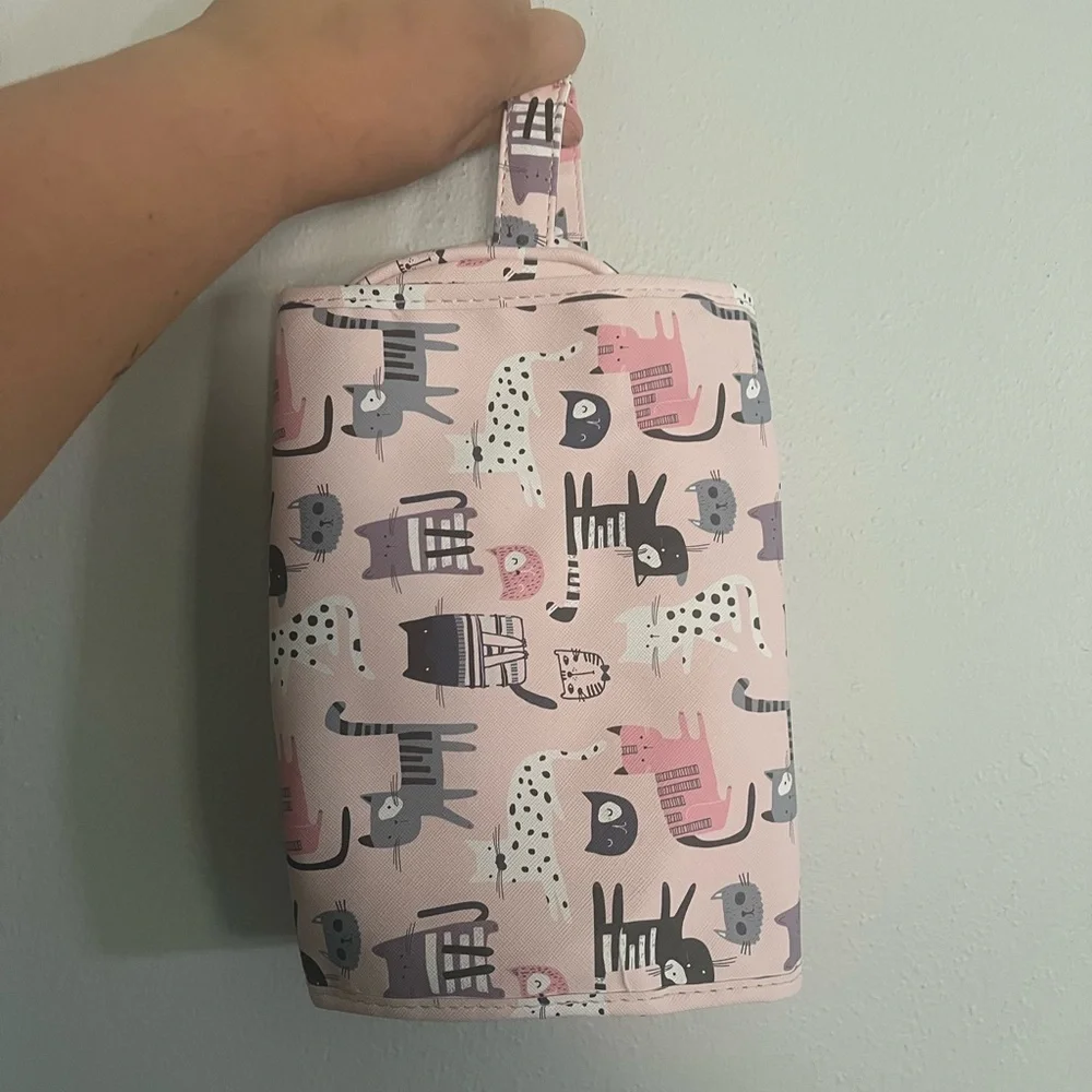 Hanging Travel Organizer with Cat Print